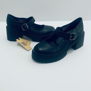 Steve Madden NYC Mary Jane Chunky platform heels, Black, buckle-New Size 9